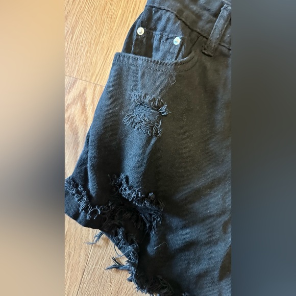 Black Distressed Women Jean Shorts - Picture 4 of 5